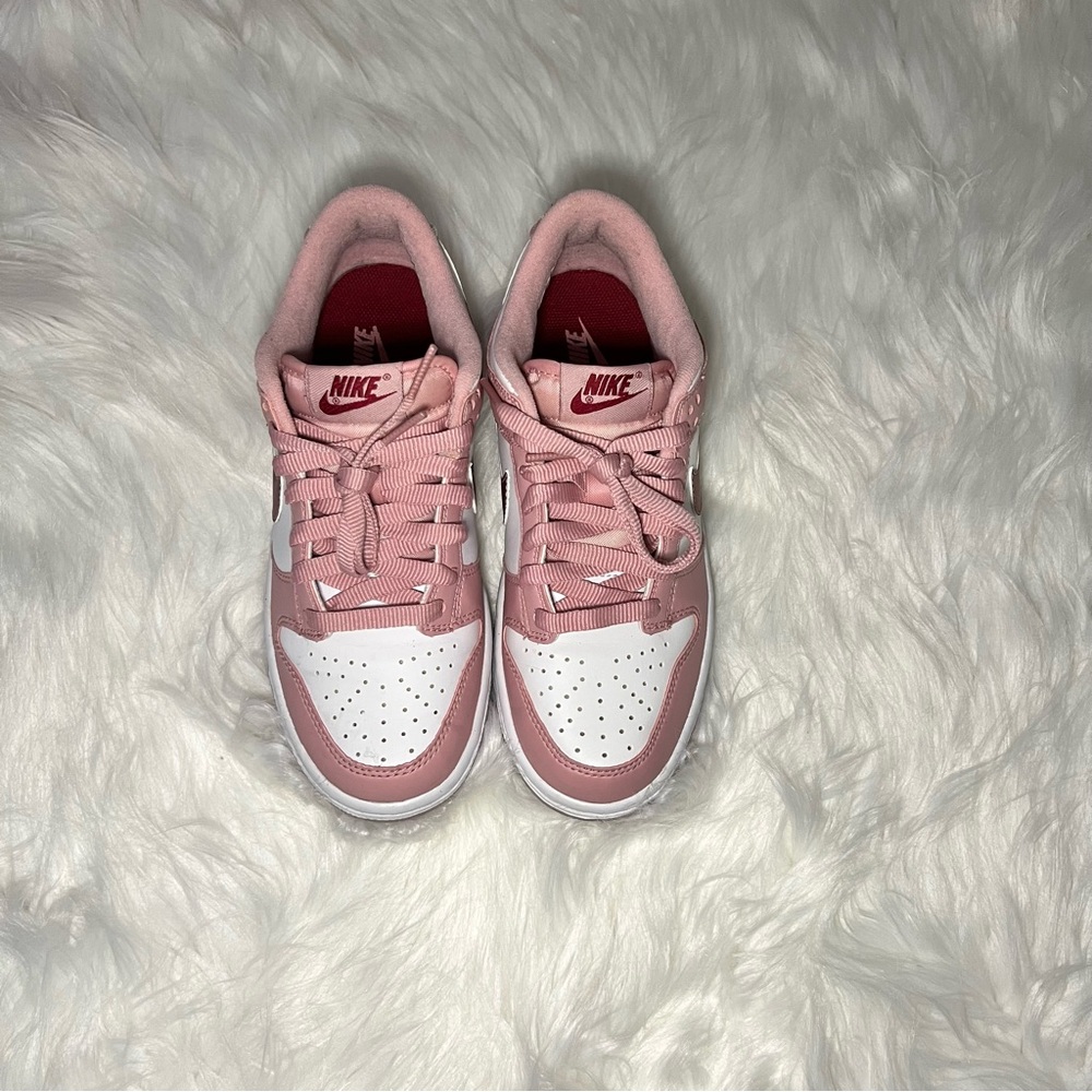 Nike Dunk Low Pink Velvet Size  5Y / 6.5  Women Pink Glaze